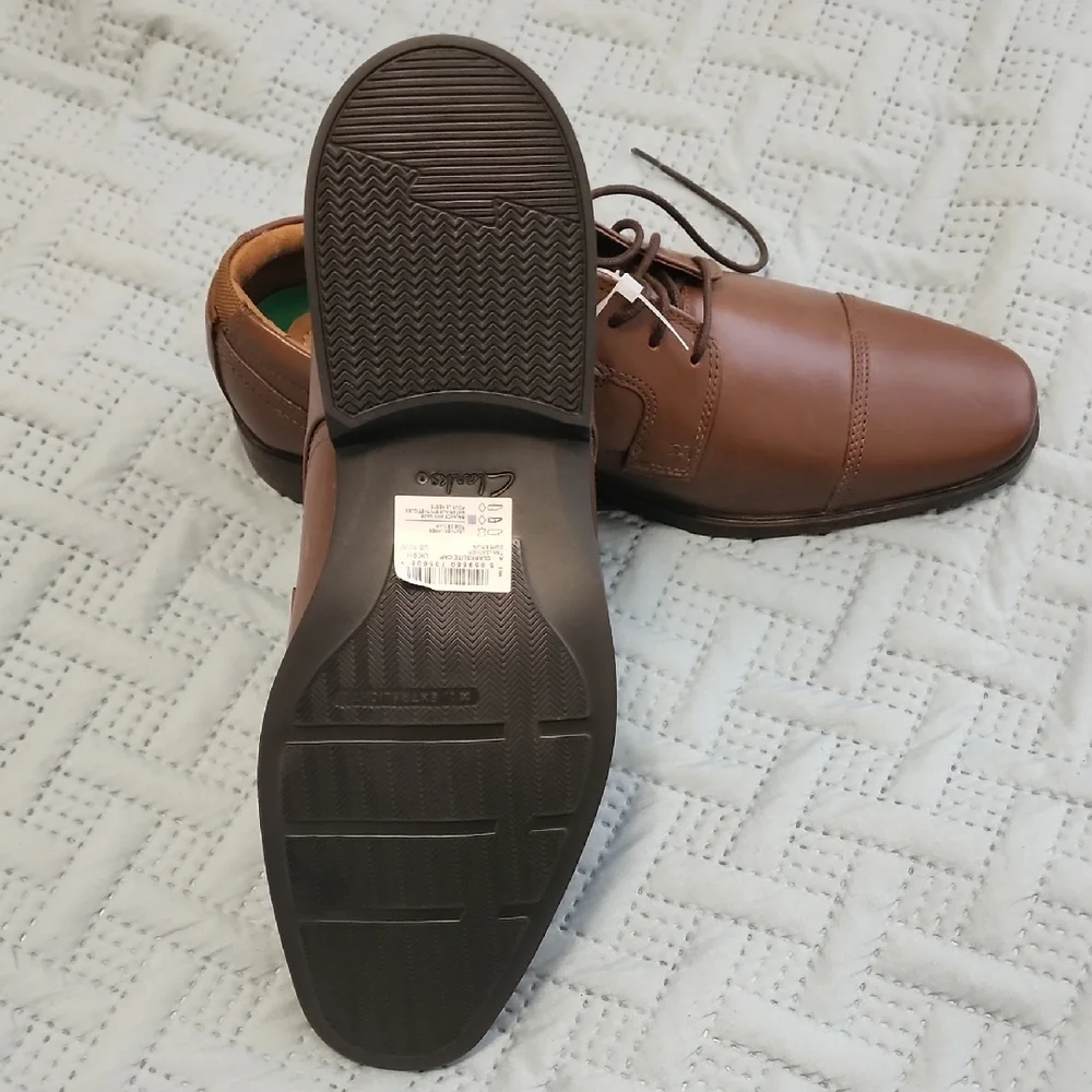 Clarks Tan Leather Men's Oxfords